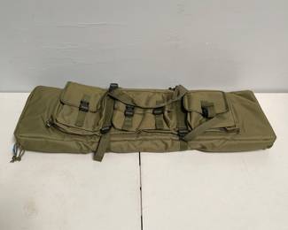 Lot 9050: Padded Double Rifle Case, OD Green, Backpack Straps