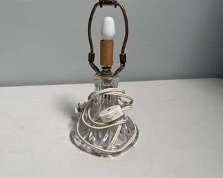 Lot 10134: Princess House #971 Heritage Romance Lamp Base