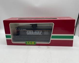 Lot 2763: LGB 4080-Y02 G Scale GRAMPS UTLX Tank Car in Box