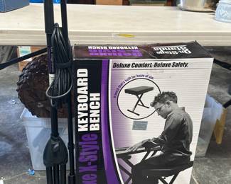 Lot 386: On-Stage Stands KT7800+ X-Style Keyboard Bench - New in Box