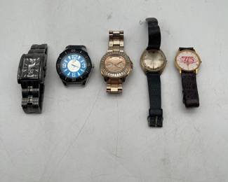 Lot 2709: Lot of 5 Wristwatches - Relic, Timex, Diamond Jubilee