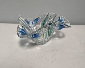 Lot 10138: Mikasa Bluebells Handkerchief Bowl
