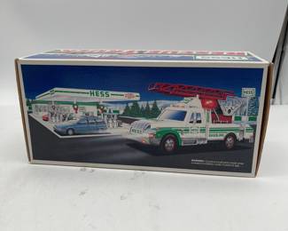 Lot 2790: Hess 1994 Rescue Truck - New in Box