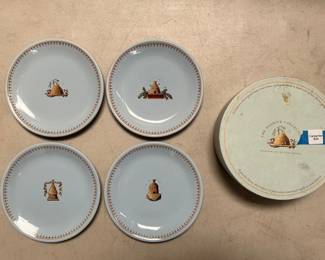 Lot 4087: America Retold "Beehive Collection" Set of 4 Plates