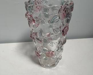 Lot 10090: Mikasa Bella Rosa 9.5-Inch Vase