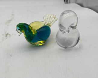 Lot 2746: Pair Murano-Style Art Glass Bird Figurine Paperweights
