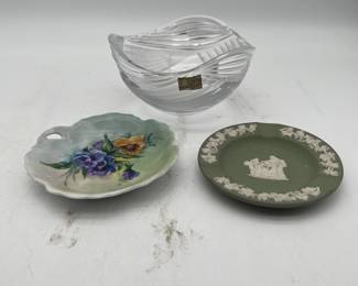 Lot 2698: Mikasa Crystal Bowl, Wedgwood Jasperware & Painted Dish
