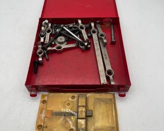 Lot 2853: Snap-on CJ81-2A Puller Jaws & Parts in Proto Case