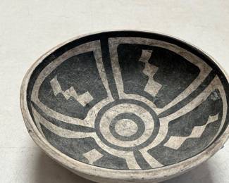 Lot 4085: Anasazi Style Black-on-White Pottery Bowl, Inscribed