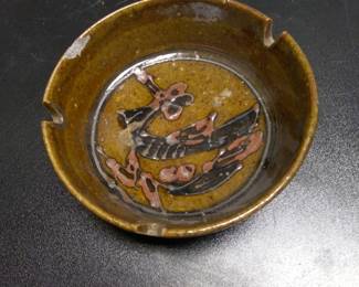 Lot 234: Mingei-Style Stoneware Ashtray with Iron-Red Brushwork