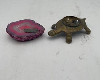 Lot 2673: Moaning Cavern Souvenir Agate Slice & Cast Brass Turtle