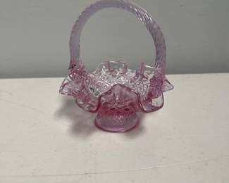 Lot 10082: Fenton Diamond Lace Art Glass Basket