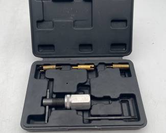Lot 2806: Snap-on ACT2105 Deluxe Orifice Tube Service Kit in Case