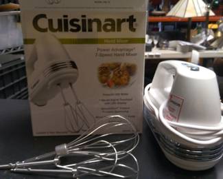 Lot 238: Cuisinart Power Advantage HM-70 7-Speed Hand Mixer