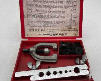 Lot 2819: Cal-Van Tools 163 Double Flaring Tool Kit with Case