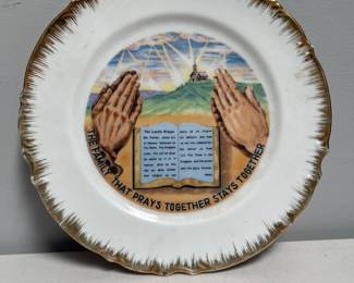 Lot 10034: Lord's Prayer Devotional Wall Plate, Mid-Century