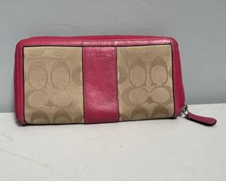 Lot 10014: Coach Signature Jacquard Accordion Zip Wallet, Khaki/Pink