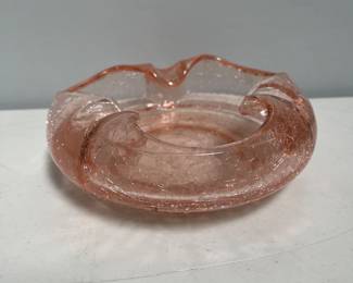 Lot 10050: Mid-Century Crackle Art Glass Cigar Ashtray