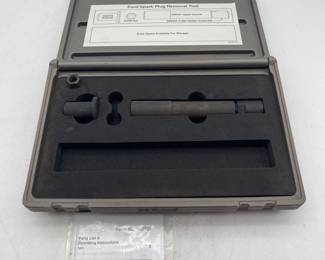 Lot 2808: OTC 6918 Ford Triton 3V Spark Plug Remover Kit