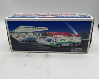 Lot 2791: Hess 1996 Emergency Truck - New in Box