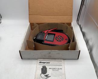 Lot 2810: Snap-on MicroVAT Elite EECS304C Battery System Analyzer