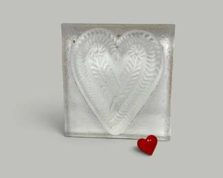 81 ClearArtGlassHeartSculpturewRedGlassHeart2Pcs