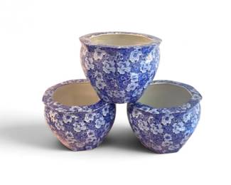29 Setof3FloralPatternCeramicGardenPlanters