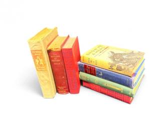 197 7VintageBooksHGWellsHistoryArtLiteratureMore