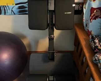 Leikefitness Sissy Squat Machine