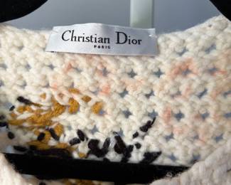 DIOR