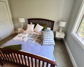 Linens and things