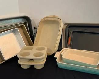 Le Creuset Baking Dishes. Pampered Chef Baking Dishes