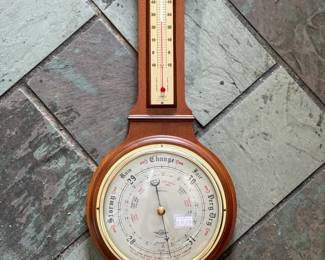 Aneroid barometr and thermometer, Made in England by SB Instruments (Shortland)