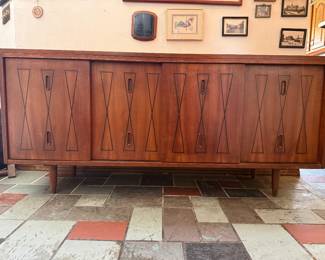 Available now! Available Now! Vintage 1960’s Mid century sideboard credenza  by Stanley Furniture 