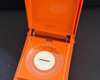 Vintage jewelry scale