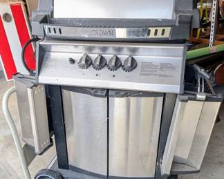 Broil King BBQ. Its ready for use. Gas can sold sepertely!