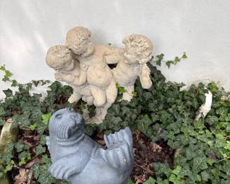 Outdoor sculptures 