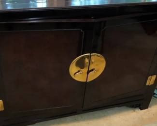 Mandarin Chinoiserie DlipTop Buffet Server Rich Mahogany And Burl Wood Finish ,Polished Brass Hardwa