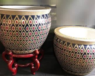 Hand PaInted Thai Benjarong Porcelain Bowles Grilled Enamel Diamond Patterns With A Matching Wooden
