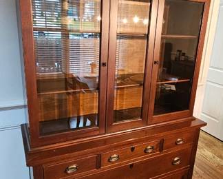 Craftique China cabinet 