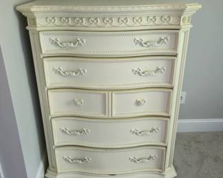 Disney brand dresser 