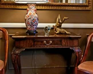 Henredon console table