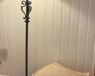 Traditional Floor Lamp With Ottoman