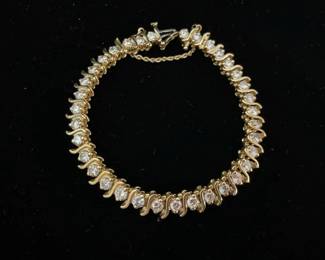 14 Karat Yellow Gold Tennis Bracelet