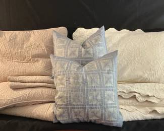 FQ Comforter Sets