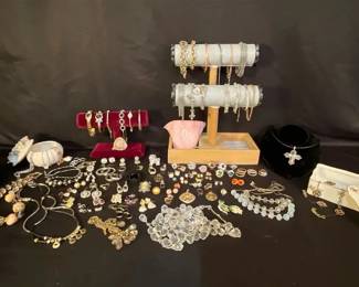 A Sparkling Jewelry Collection