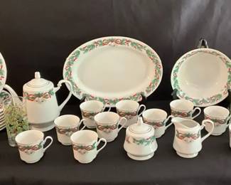 Royal Majestic Noel China
