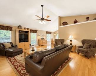 Thomasville Living & Dining Room Furniture, Rug, Lamps(2), Decor, Pottery