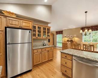 Thomasville Dining Room Furniture, Kitchen Decor and Dishes