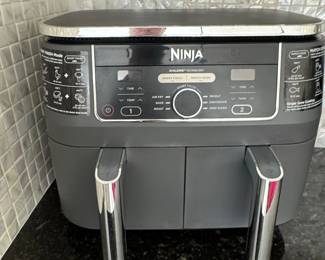 Ninja Foodi 8-Qt 6-in-1 DualZone Air Fryer (DZ201)